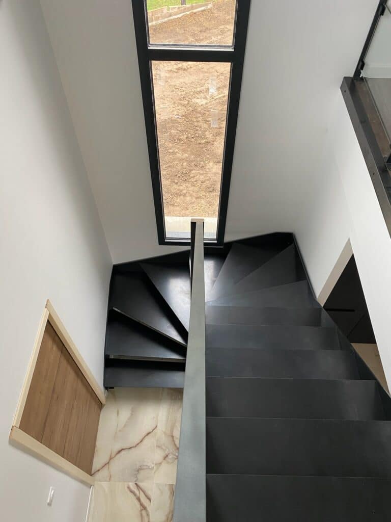 golfe metal escalier 2/4 tournant metal garde corps