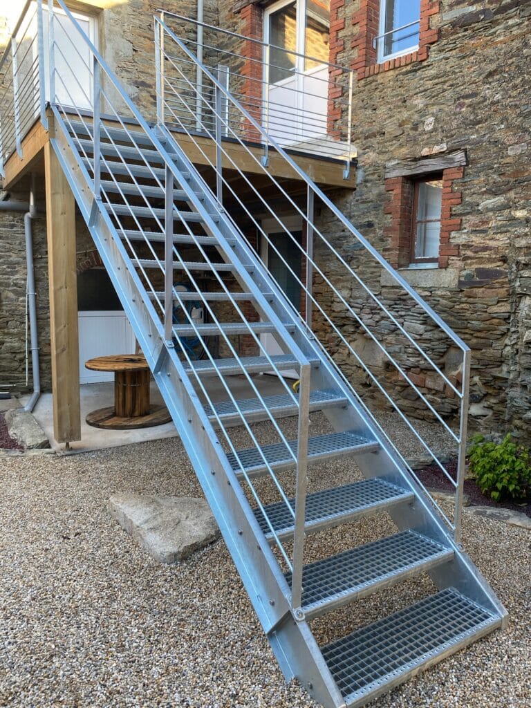 golfe metal escalier droit metal